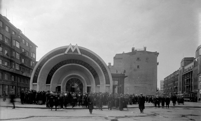 «Красные Ворота» после открытия | Источник: журнал «Метрострой», 1935 год