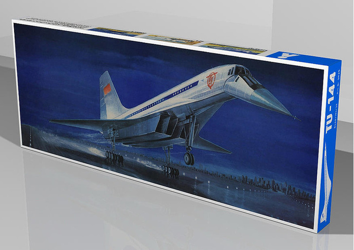 Сборная модель самолета Ту-144