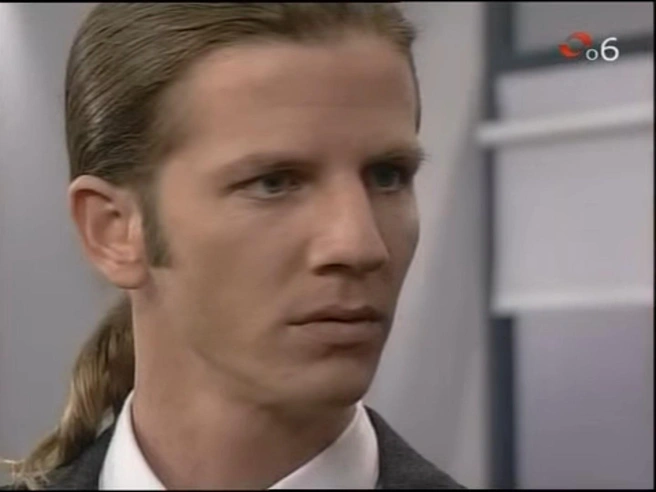 Қыз кончат және оның киска ағып