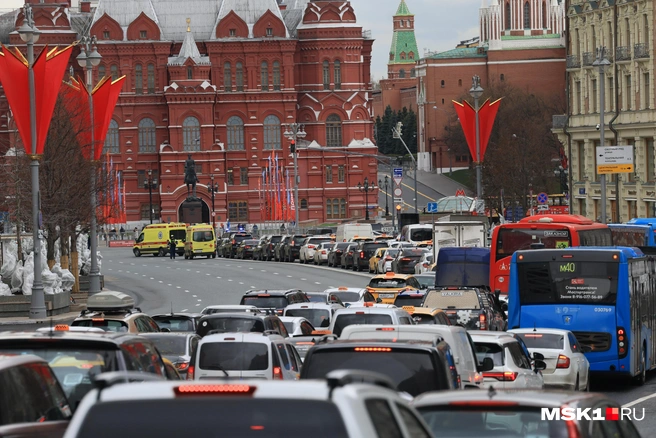 Москву сковали пробки | Источник: Артём Устюжанин / MSK1.RU