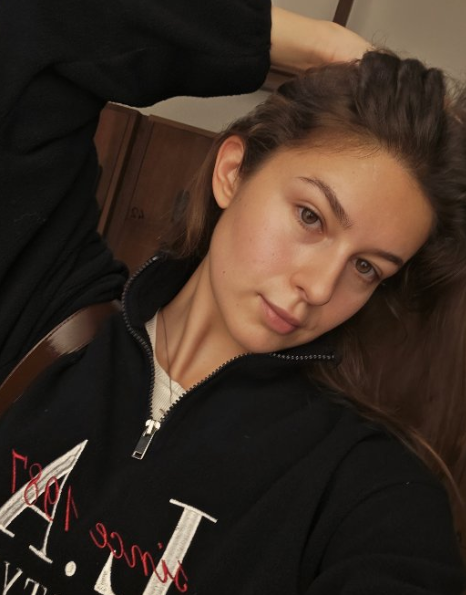 Лиза Садагова | www.starhit.ru