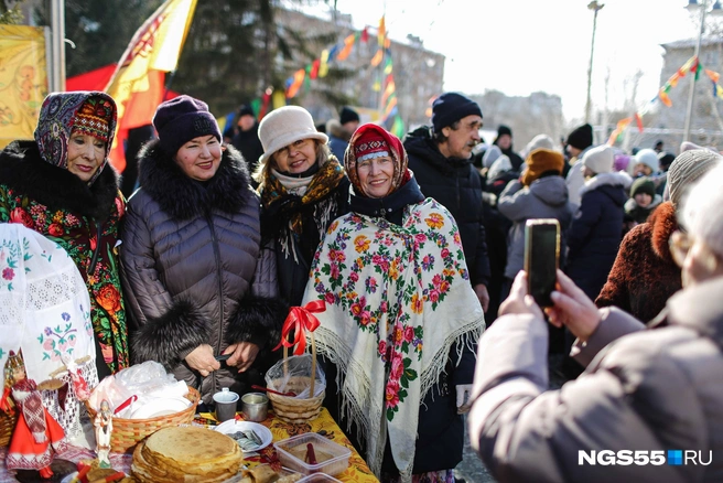 Без фото на память не обойтись | Источник: Евгений Софийчук / NGS55.RU