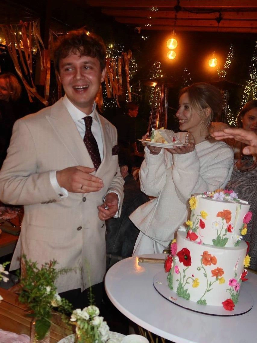 Год назад брат Клавы сыграл свадьбу | Источник: vysokofff / Instagram*