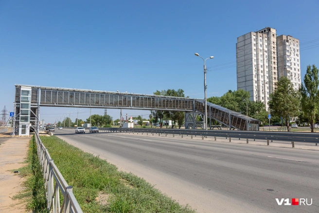 Так переход выглядит со стороны | Источник: Константин Завриков / V1.RU