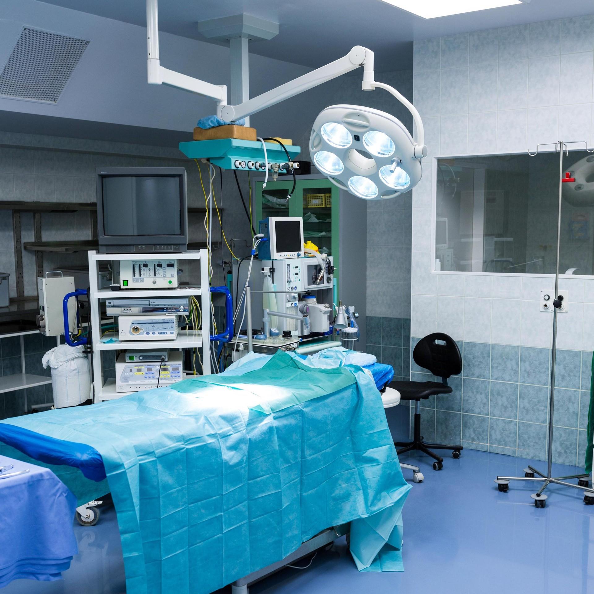 В Красногорске 10-летний Глеб поднял купюру и лишился пальцев из-за взрыва: данные о состоянии ребенка