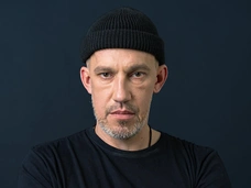 «Я человек холостой, а она интересная»: Максим Левин протянул кольцо героине «Битвы сильнейших»