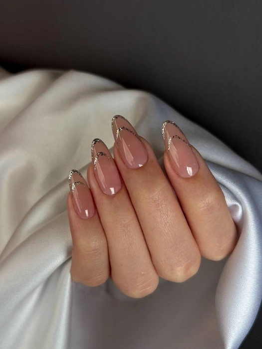 Источник: nebo.salon.ekb / Instagram.com (экстремистская организация, деятельность запрещена на территории РФ)