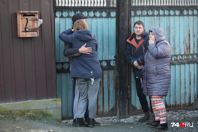 Соседи говорят, что семья была благополучной | Источник: Дарья Пона