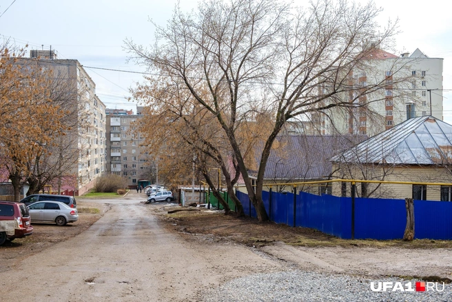 Справа частные дома | Источник: Булат Салихов / UFA1.RU