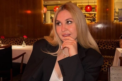 «Мне хочется скукожиться»: дочь Василисы Володиной пожаловалась на жизнь с известной матерью