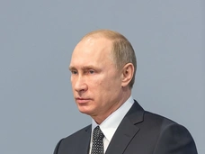 «Этот год мы прошли достойно»: новогоднее обращение Владимира Путина-2021