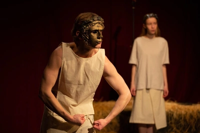 Любовь ведет метаморфозы в спектакле БТК