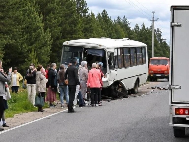 Ранения получили четыре пассажира рейсового автобуса | Источник: соцсети