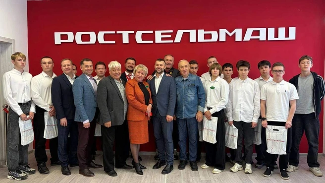 Укрепить связь образования и агропредприятий&nbsp;— задача нацпроекта «Технологическое обеспечение продовольственной безопасности» | Источник: «Ростсельмаш»