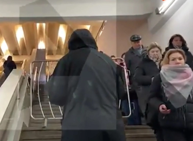 В Москве мужчина открыл стрельбу в метро | ya62.ru