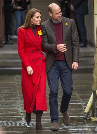 Кейт Миддлтон в пальто Alexander McQueen, которому несколько лет 