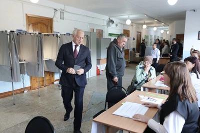 Мазур проголосовал на выборах