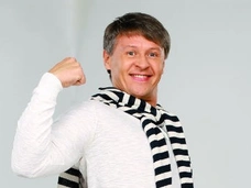 Сергей Исаев: «От поклонниц отбиваюсь женой»