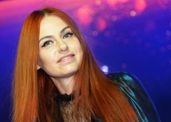 Будто и не было 20 лет: как сейчас выглядит солистка группы «Чили» Ирина Забияка