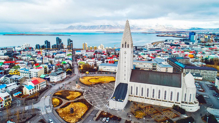 Как сейчас попасть в Исландию?