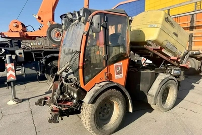 Череповец получил восемь малых коммунальных машин из Москвы