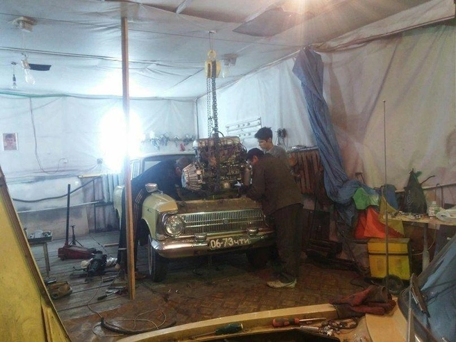 Для ремонта такой машины всегда нужно искать мастеров | Источник: Максим Расулов