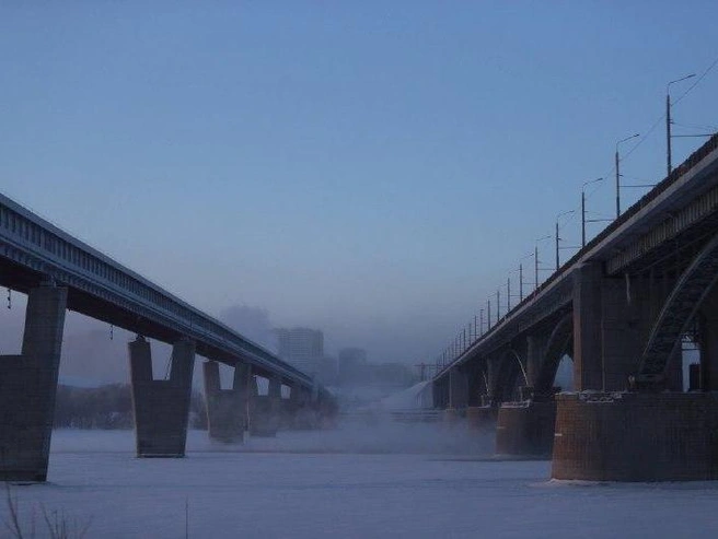 Впервые за этот год температура в городе упала до столь низкой отметки. | Источник: Андрей Бортко / NGS.RU