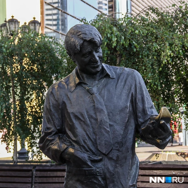 Памятник Гене Букину | Источник: Наталья Бурухина / NN.RU