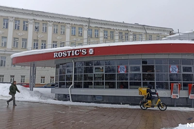 На площади Минина хотят изменить облик «Ростикса»