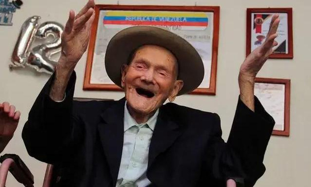 В Венесуэле умер самый старый мужчина в мире: он успел раскрыть секрет долголетия