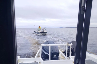 Инспекторы ГИМС спасли лодку на Белом море