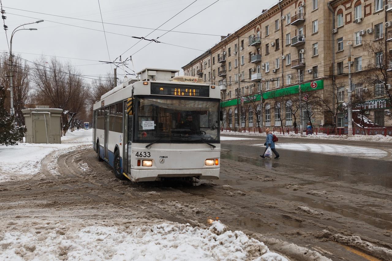 В центре Волгограда прогремели оглушительные звуки взрывов - 23 января 2024  - V1.ру