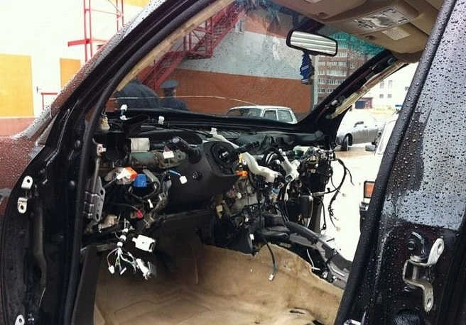 Рязанец подозревается в краже автозапчастей на 500 тысяч | ya62.ru