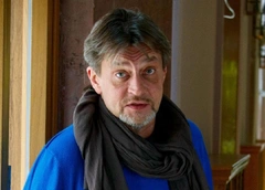 Александр Домогаров опроверг слухи о будущей свадьбе: «Нужно время, чтобы принять новую жизнь»