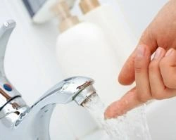 В резком запахе горячей воды в Екатеринбурге виноваты ЖЭКи | www.e1.ru
