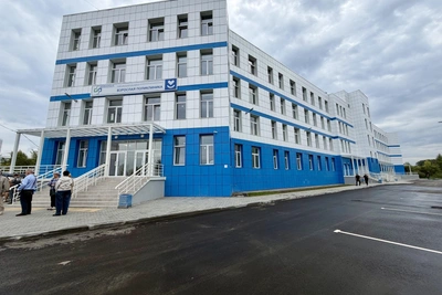 В Новосибирске завершают строительство поликлиники на Чистякова