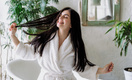 Сделайте так, чтобы волосы дольше оставались чистыми: 3 совета от врача Волковой