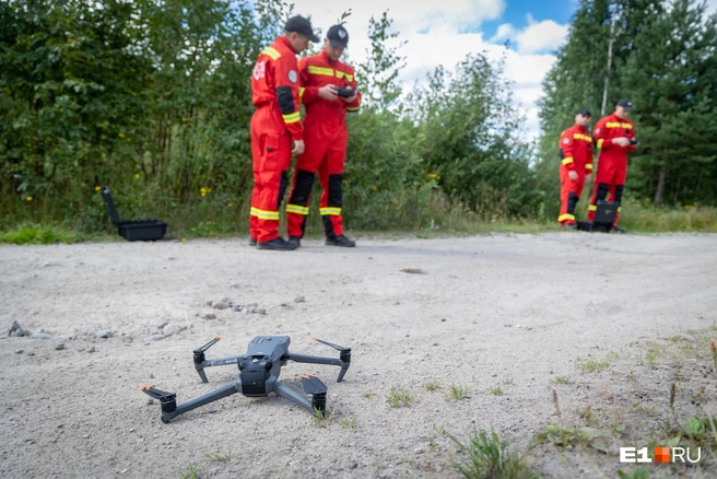 Если потребуется, на одном поиске могут запустить и несколько десятков таких дронов. Все зависит от территории | Источник: Владислав Лоншаков / E1.RU
