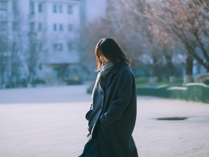 как стать счастливой, счастье, деньги | Источник: theDay/higgsfield