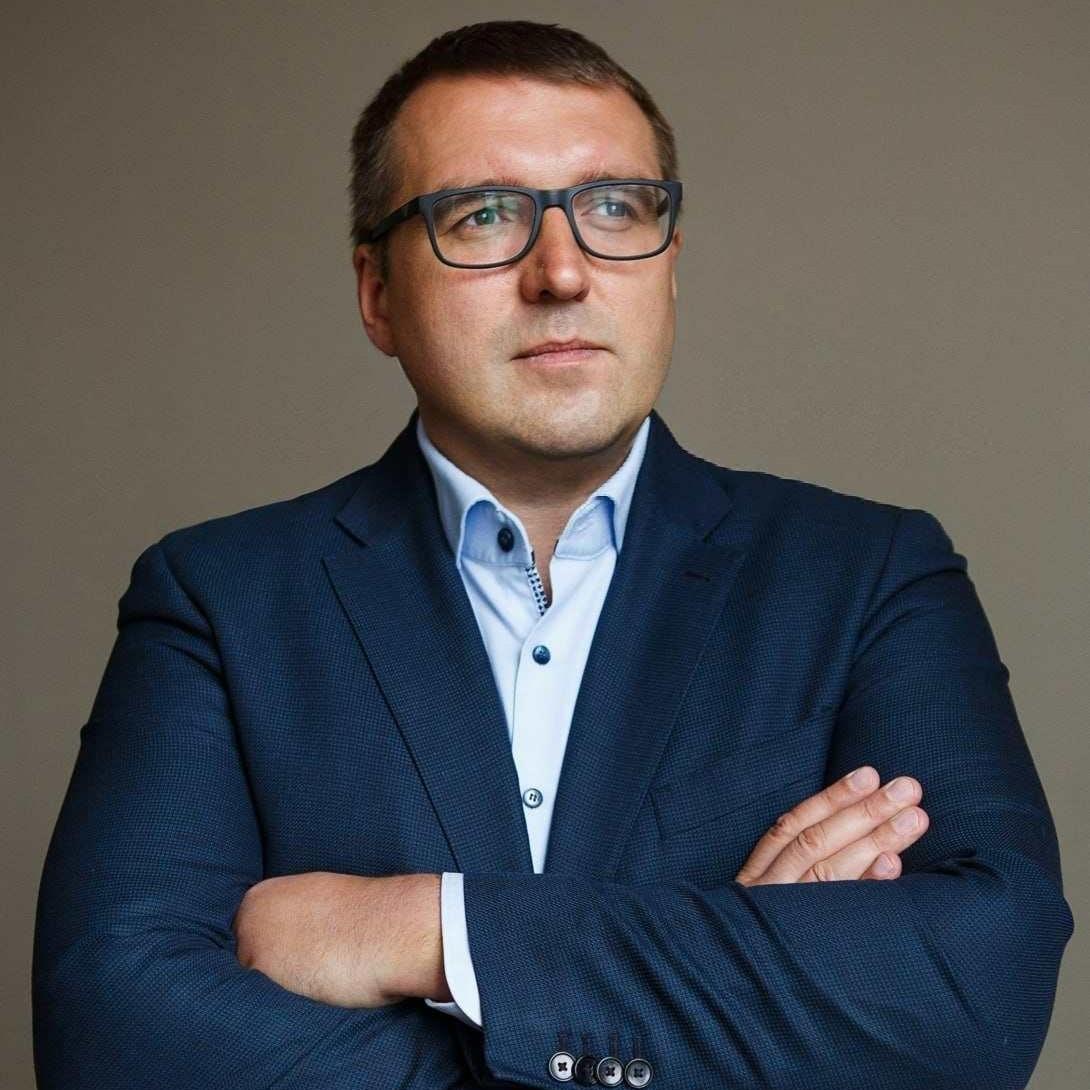 <p>Станислав Козлов</p>