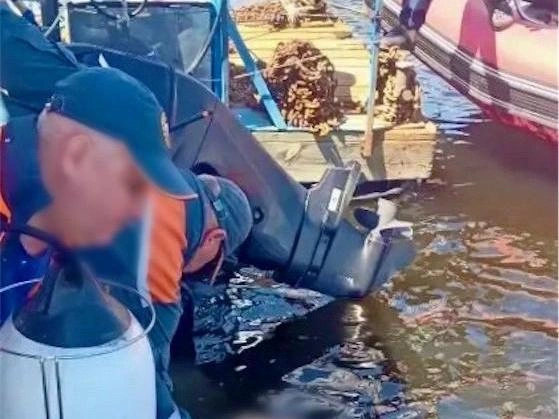 Водолазы нашли тело мужчины, пропавшего на лодочной станции под Волгоградом | Источник: ГКУ «Служба спасения» / vk.ru