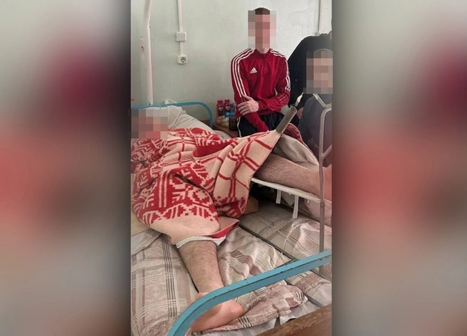 В Скопине молодой человек сломал бедро, упав с ледяной лестницы | ya62.ru