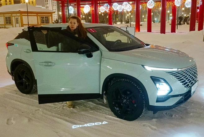 Алена Гулько, владелица OMODA C5, объединила таких же автовладельцев, создав в Тюмени клуб любителей этой марки | Источник: «Никко»