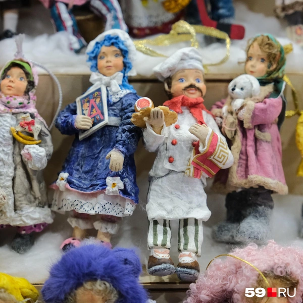 Такие куклы в доме сразу создадут новогоднее настроение | Источник: Тимофей Калмаков / 59.RU