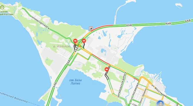 Из одной пробки в другую. Ещё одна авария сузила КАД в Кронштадте | Источник: «Яндекс.Карты»