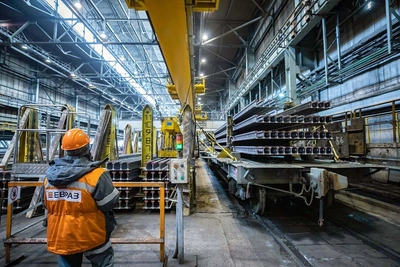 Половина рельсов для ВСМ готова
