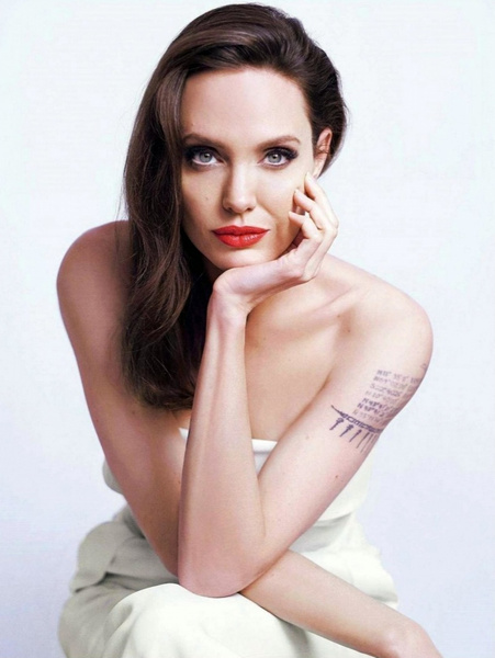 Джоли голая, Анджелина Джоли без одежды голые знаменитости, селебрити