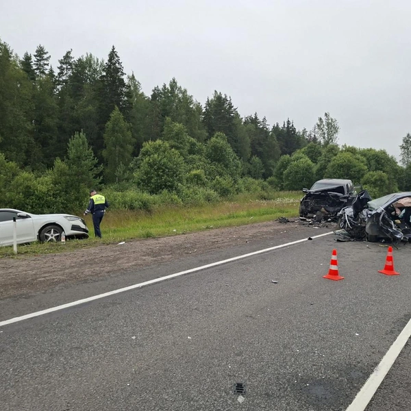 Источник: ДТП и ЧП | Санкт-Петербург | Питер Онлайн | СПб