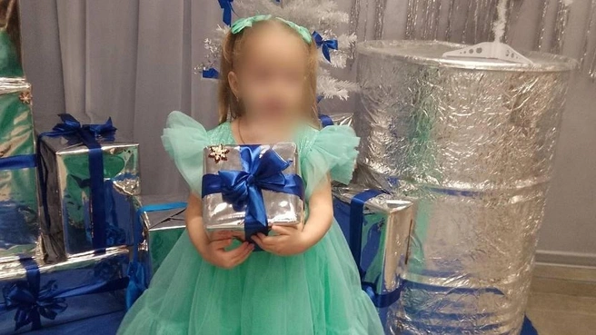 4-летняя малышка скончалась в карете скорой помощи | Источник: соцсети
