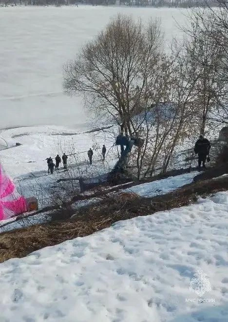 Теперь расследованием причин крушения легкомоторного самолета займется Межгосударственный авиационный комитет (МАК) | Источник: МЧС России
